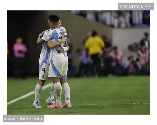 欧冠-梅西劳塔罗双双进球 阿根廷前锋半场闪耀助胜局